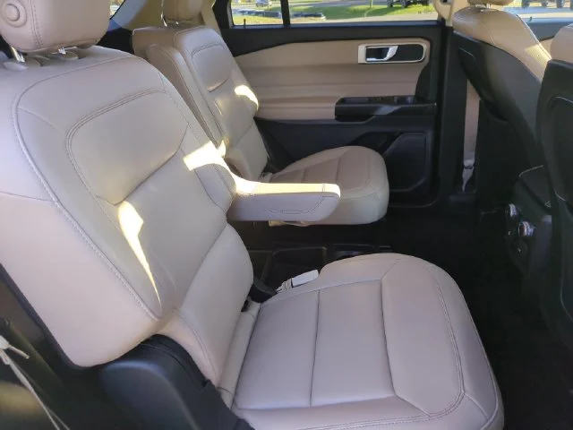 Used 2020 White Ford XLT image 32