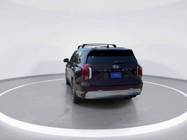 Used 2023 Red Hyundai Calligraphy image 6