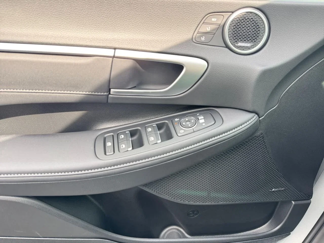 New 2026 Silver Hyundai Limited image 16