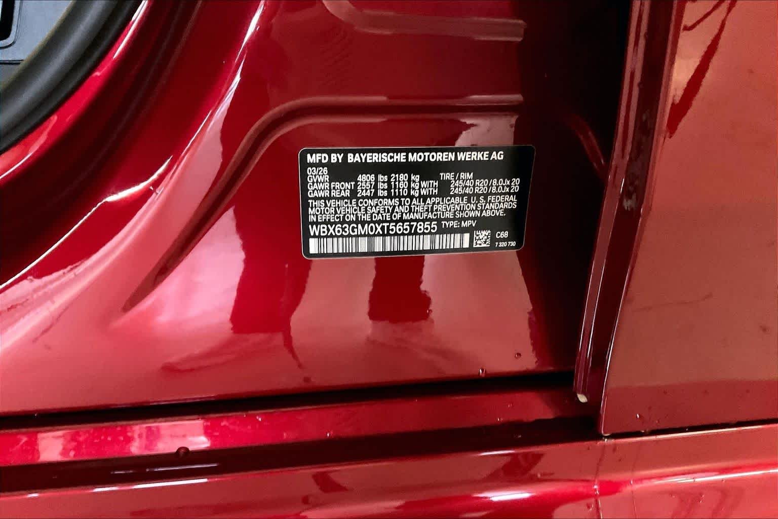 New 2026 Vegas Red Metallic BMW xDrive28i image 18