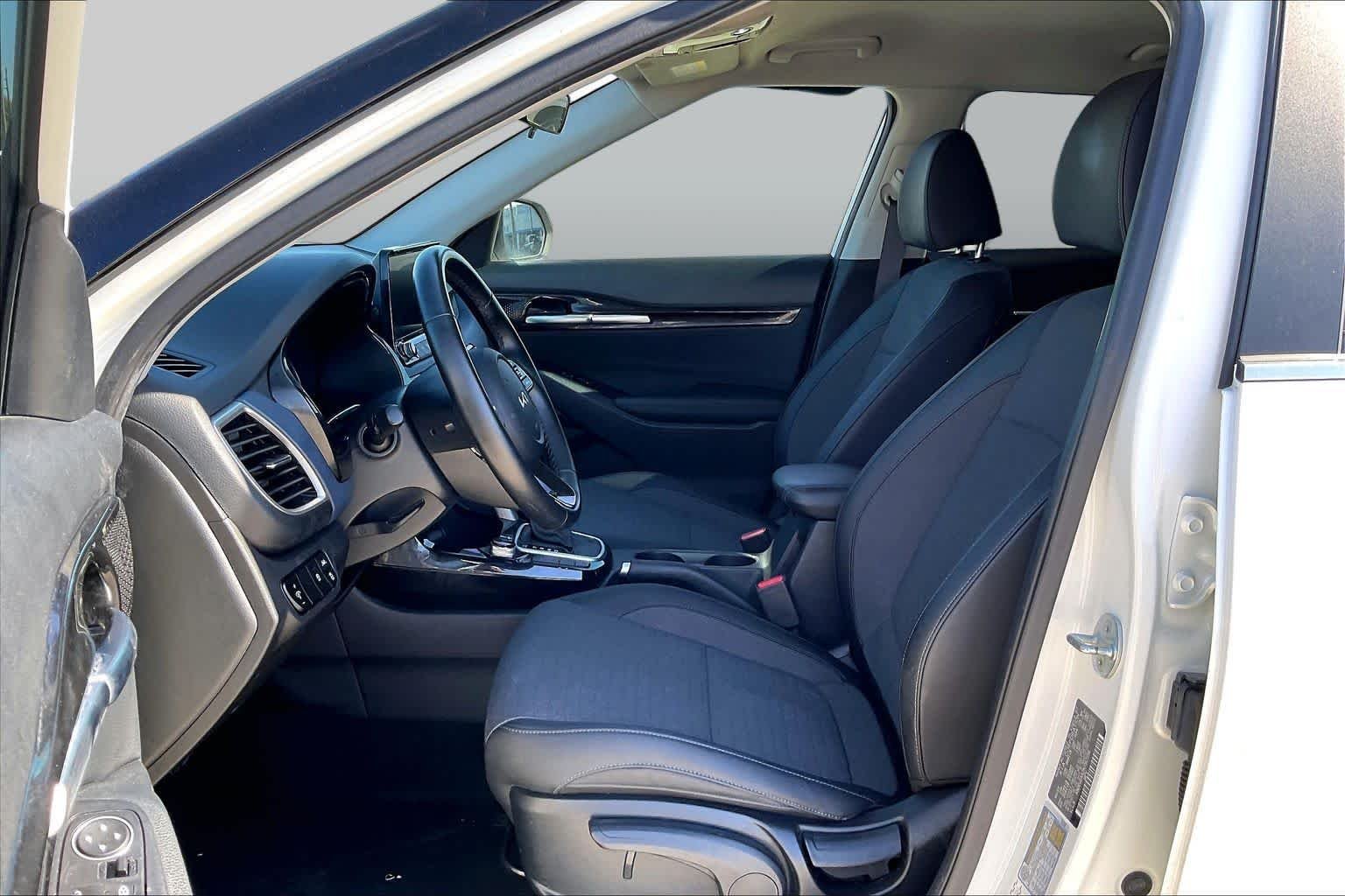 Pre-Owned 2022 Kia Seltos S
