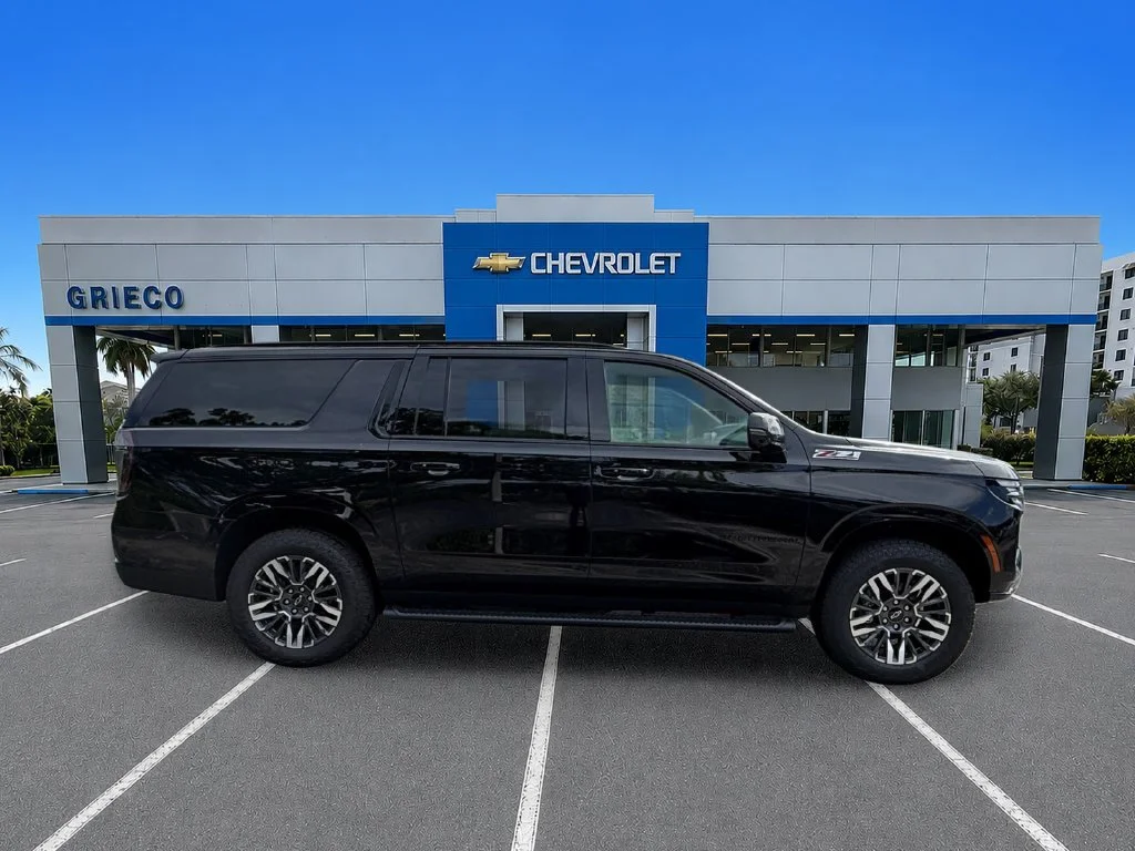 2026 Chevrolet Suburban Z71 - Photo 8