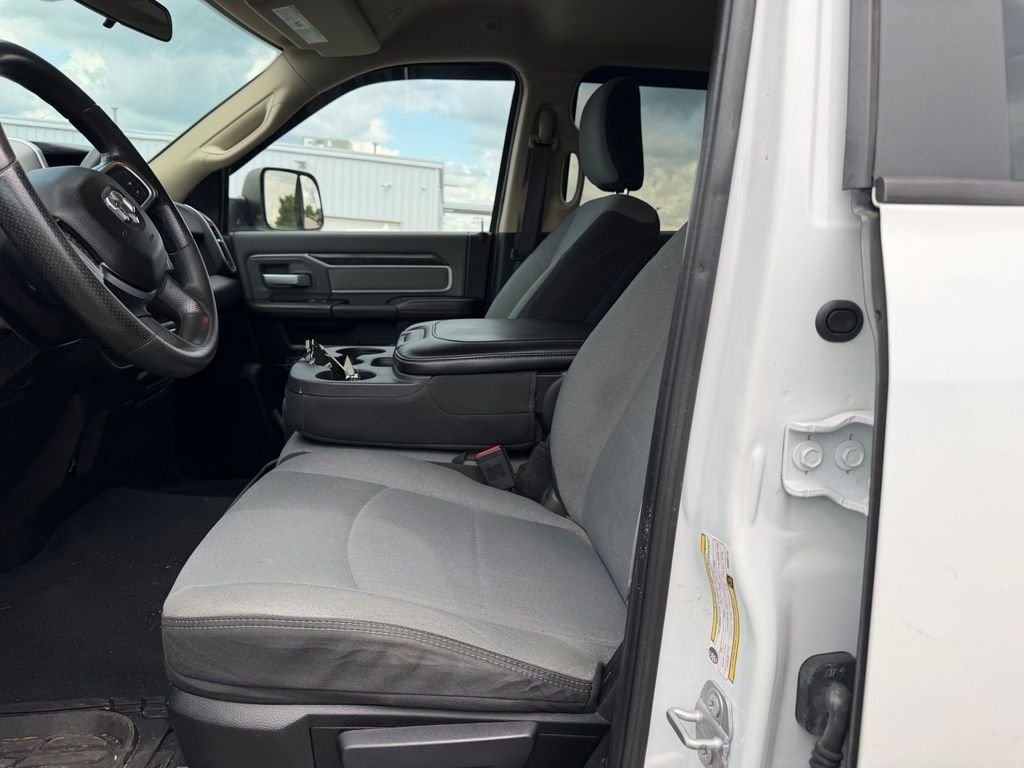 Used 2019 White Ram Big Horn image 15