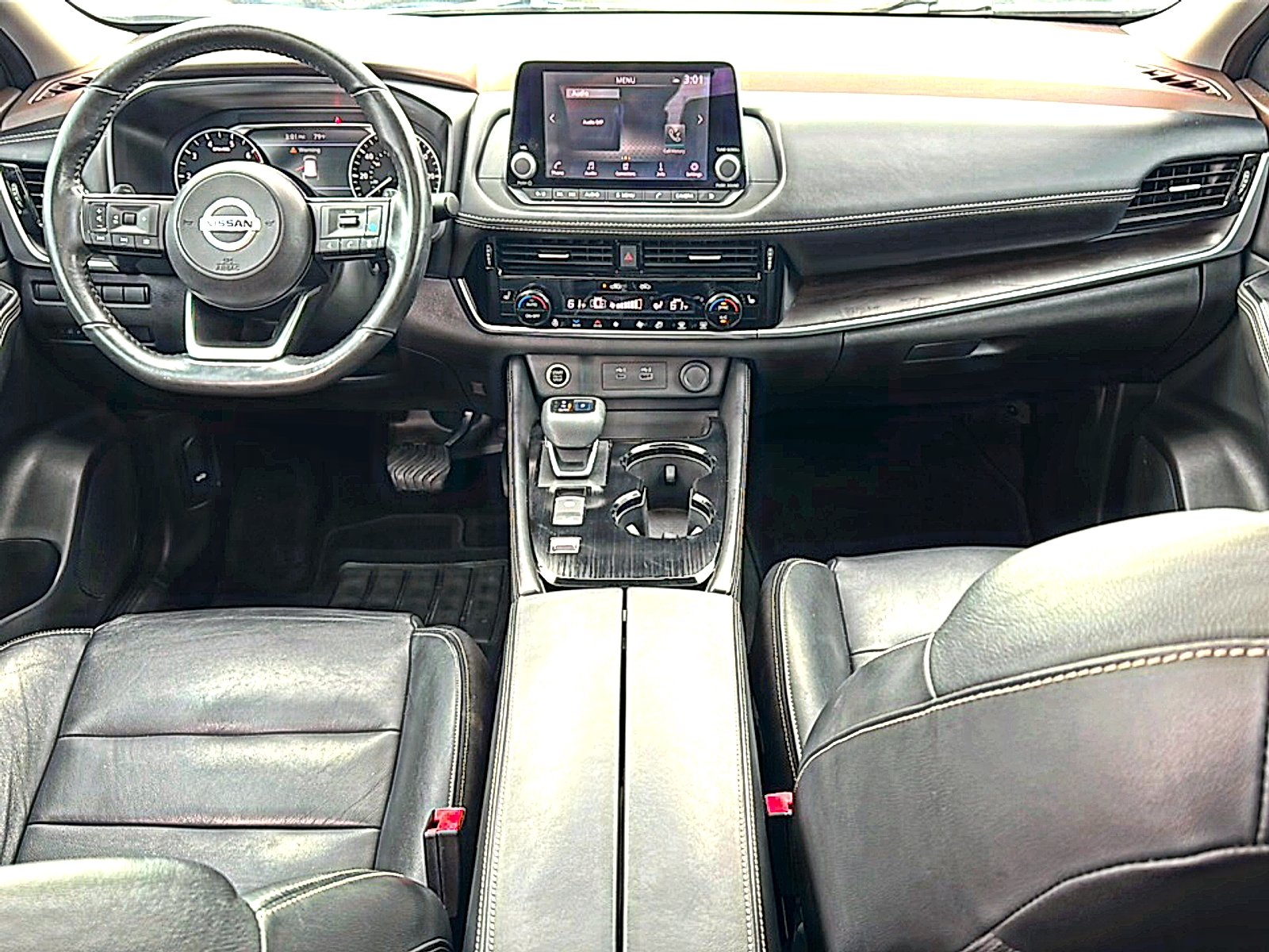 Used 2021 Gun Metallic Nissan SL FWD image 21