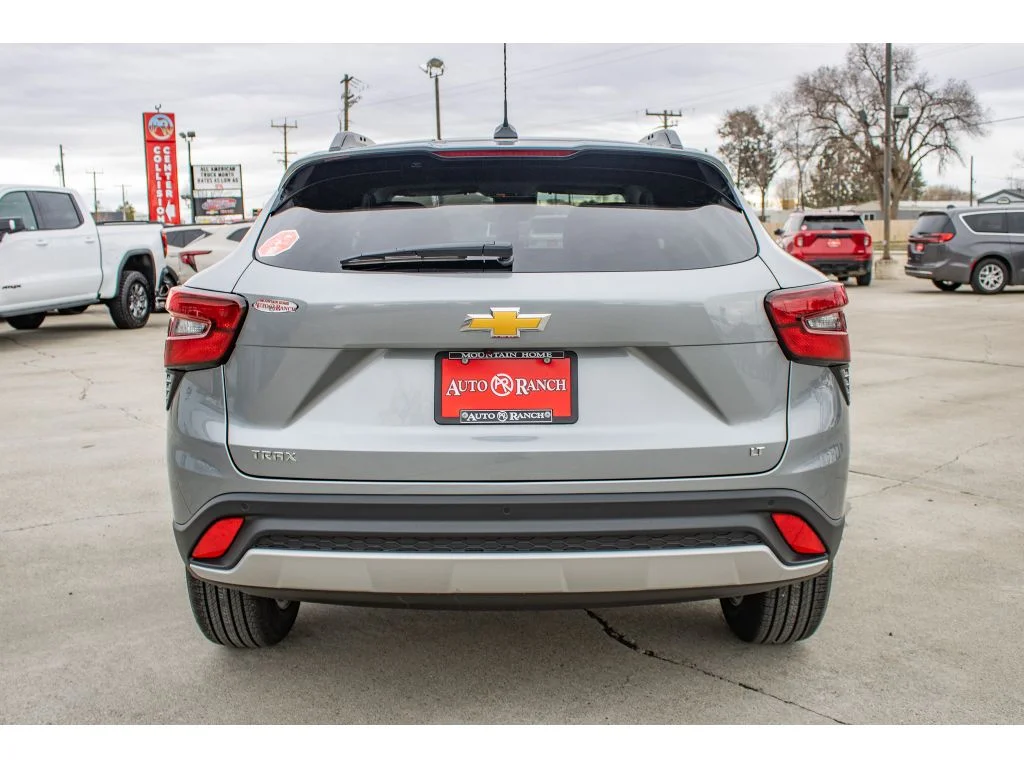 2026 Chevrolet Trax LT - Photo 6