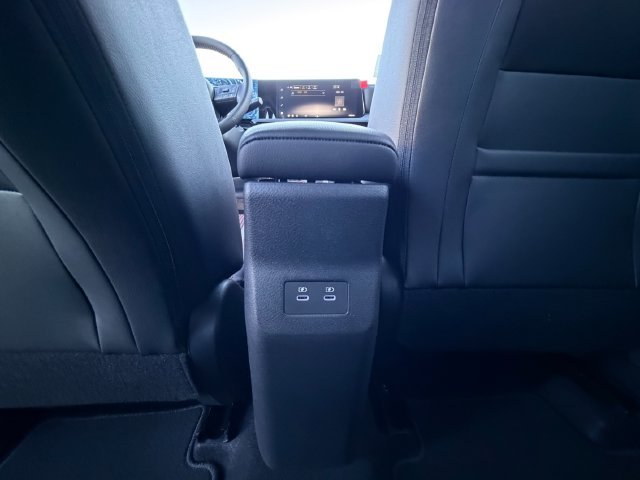 New 2027 Aspen White TriCoat / Super Black Two-tone Nissan SR image 39