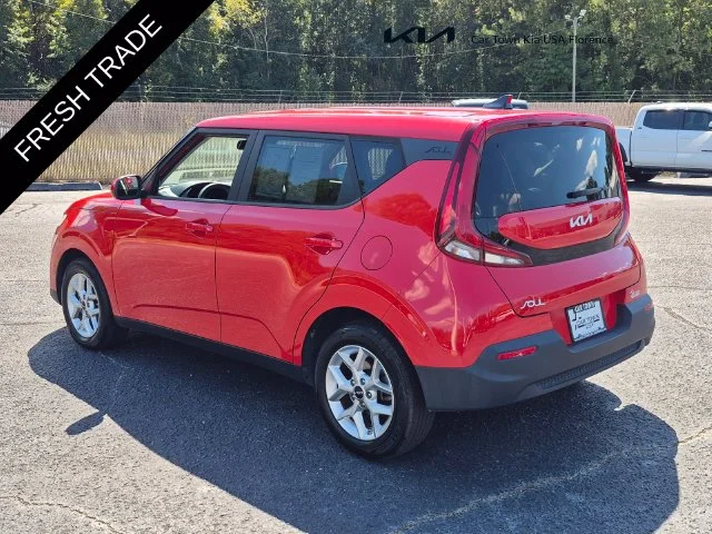 Certified Used 2022 Red Kia LX image 5