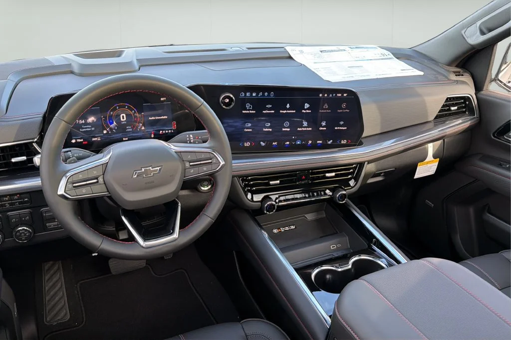 New 2026 Summit White Chevrolet RST image 21