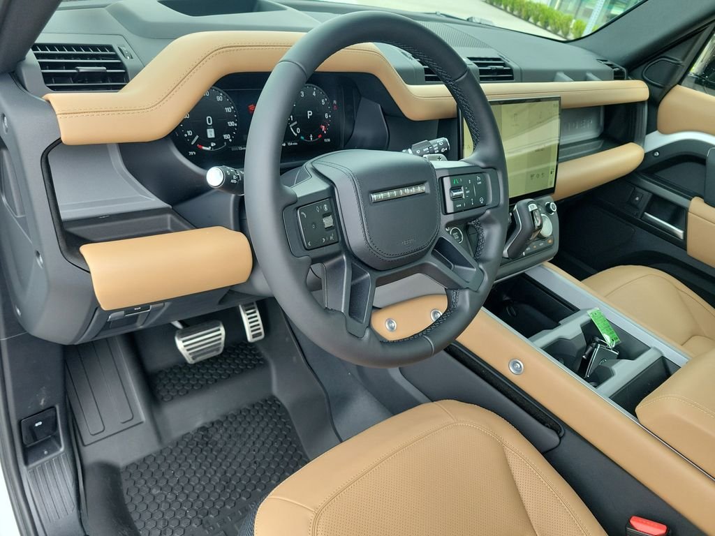 New 2026 Fuji White Land Rover V8 image 21