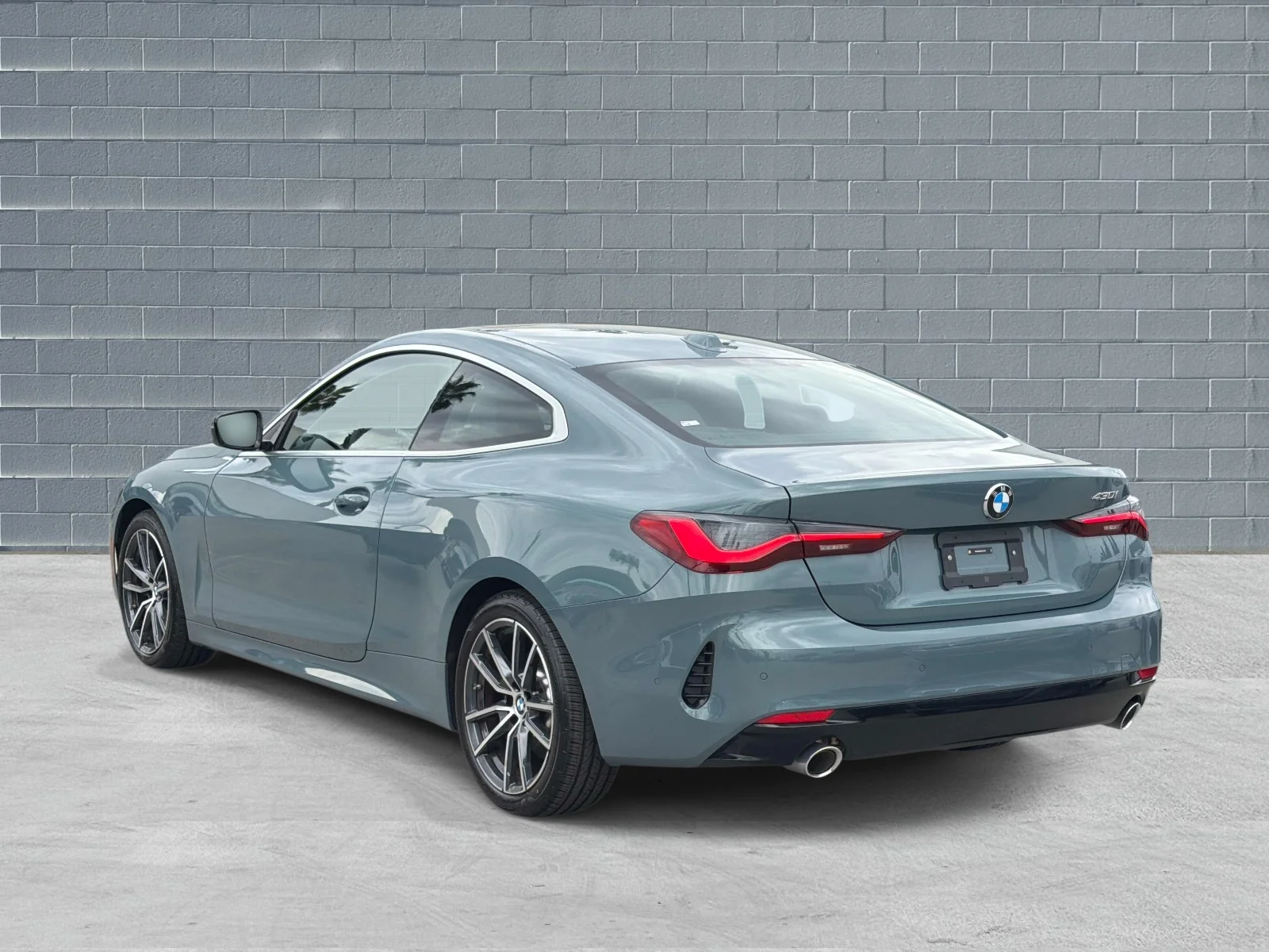 Used 2026 Cape York Green Metallic BMW 430i Coupe image 3