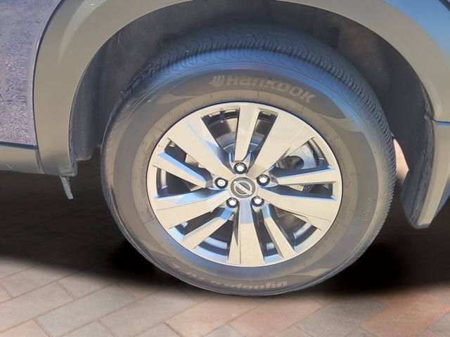 Used 2024 Deep Ocean Blue Nissan SV image 26