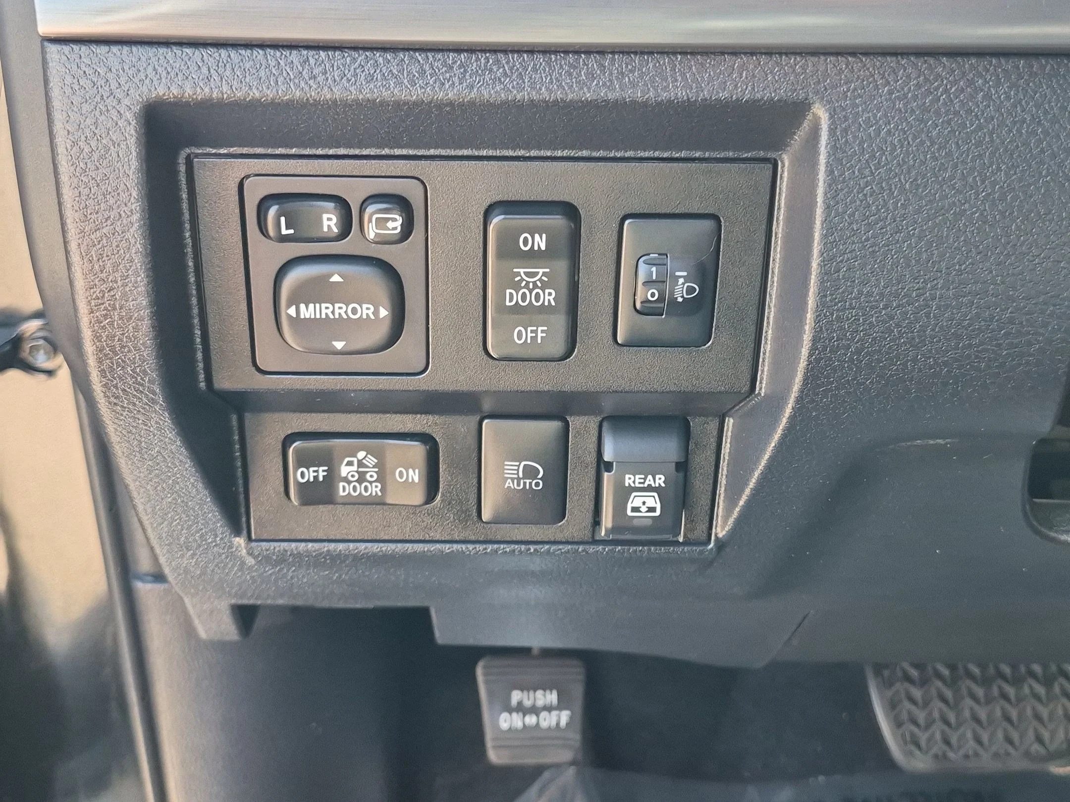Used 2019 Midnight Black Metallic Toyota Platinum image 24