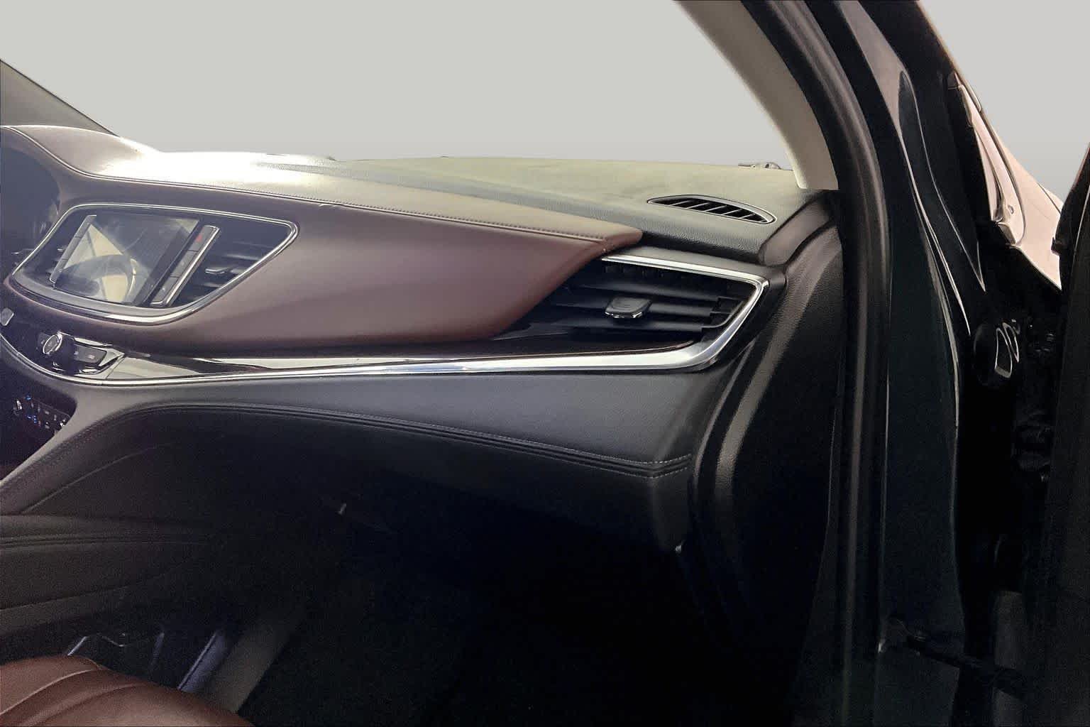 Used 2018 Includes Pitch Dark Night lower exterior accent color. Buick Avenir image 17