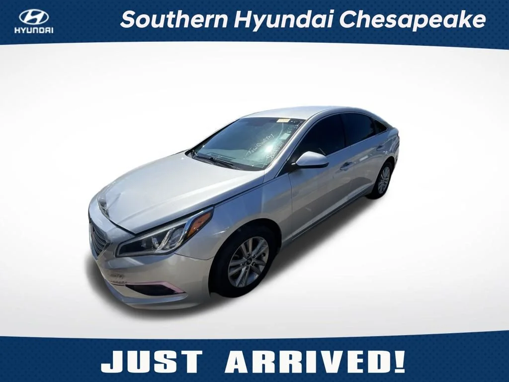 Used 2017 Silver Hyundai Base image 1