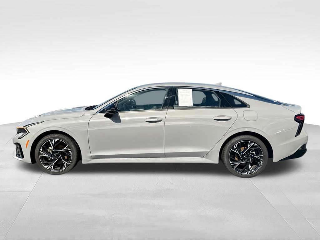 Used 2025 Gray Kia GT-Line image 5