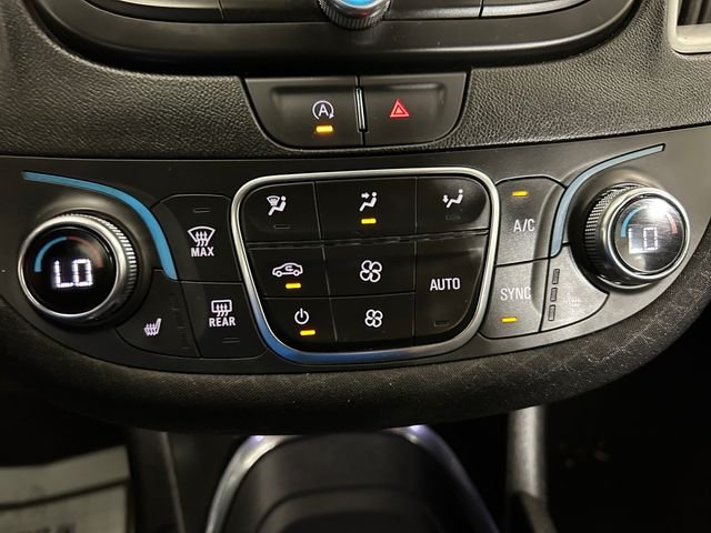 Used 2023 White Chevrolet LT image 30