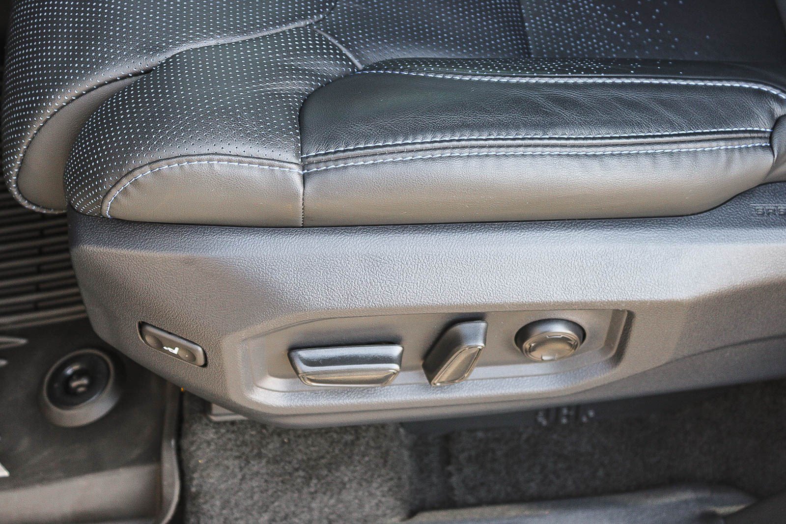 2026 Toyota Sequoia Platinum - Photo 23