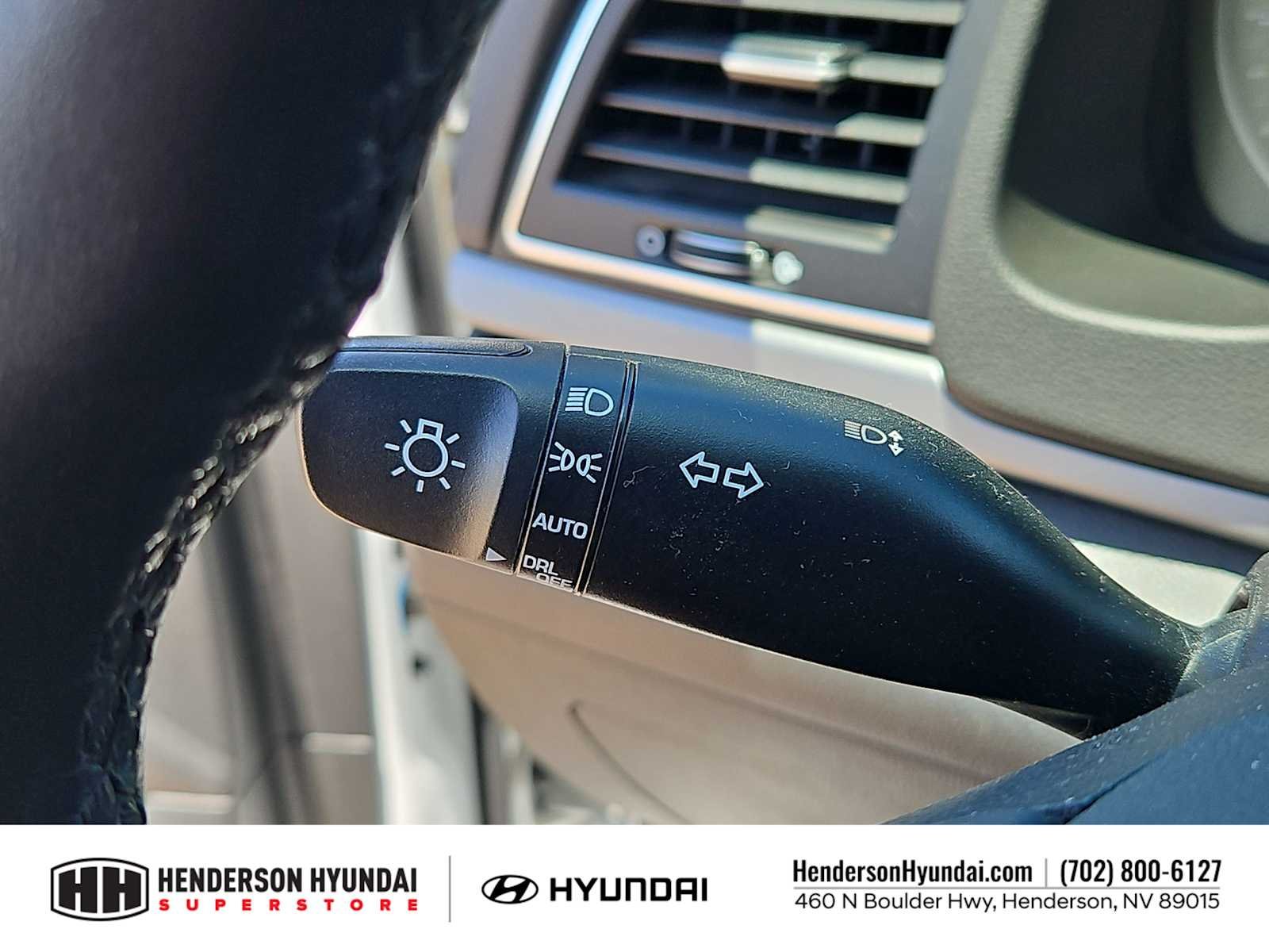 Certified Used 2017 Quartz White Pearl Hyundai Limited image 25