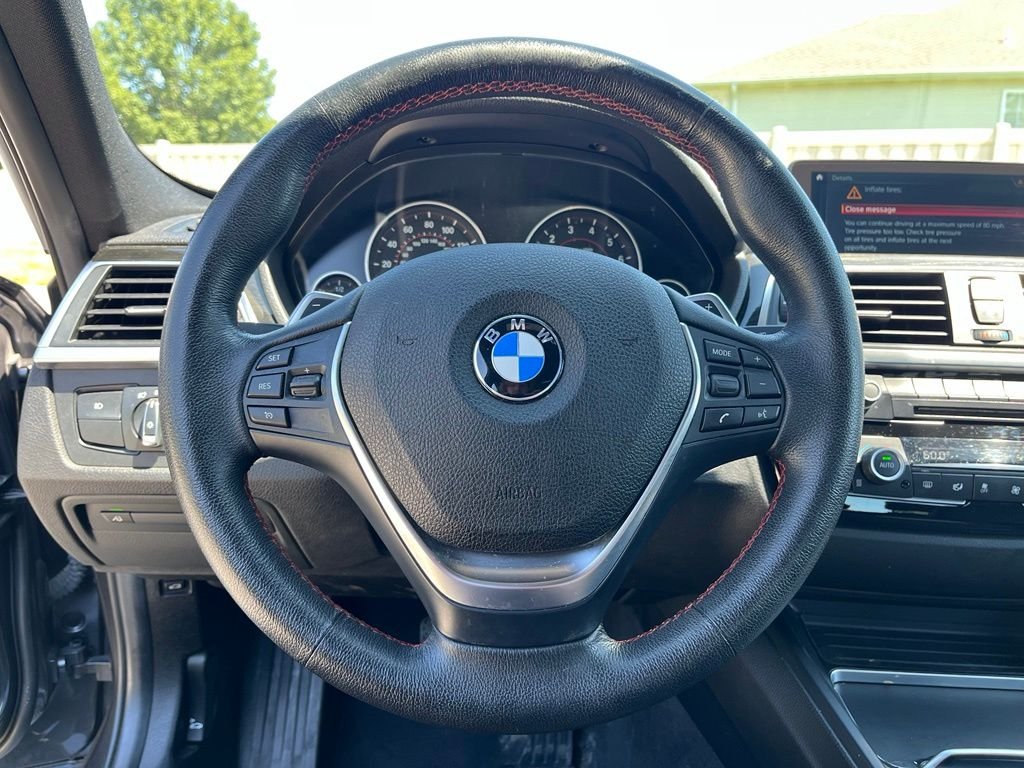 Used 2018 Mineral Grey Metallic BMW 330i xDrive image 30