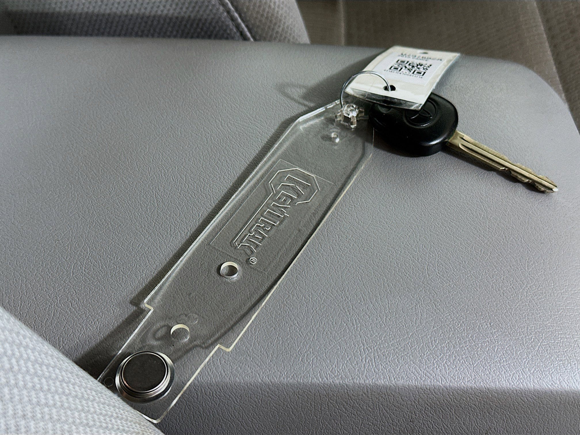 Used 2012 Classic Silver Metallic Toyota L image 29