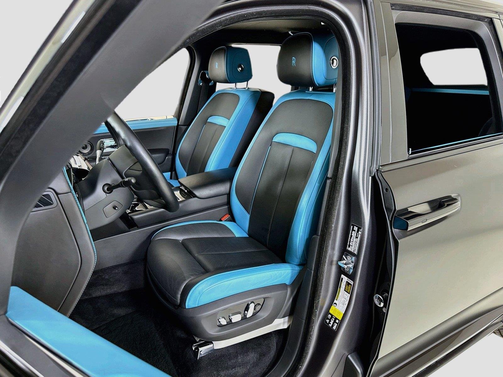 Used 2023 Gunmetal Rolls-Royce Black Badge | Rear Entertainment | 26