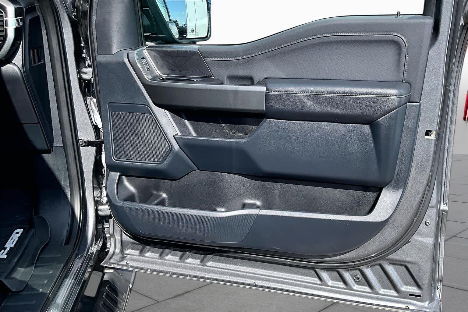 Used 2023 Carbonized Gray Metallic Ford XLT image 23