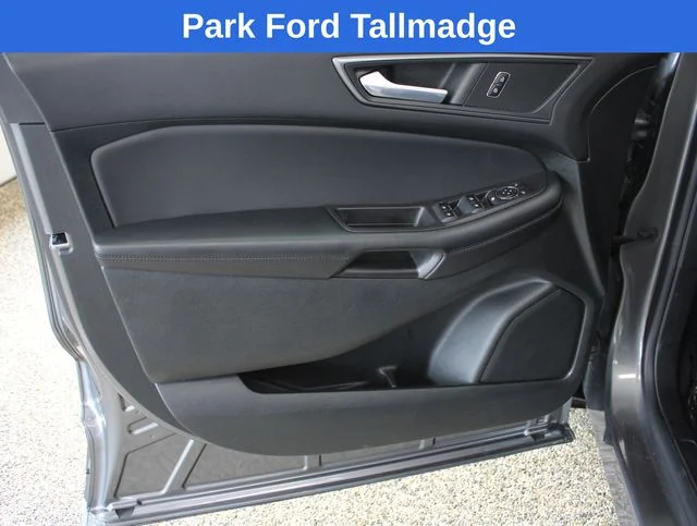 Used 2022 Gray Metallic Ford SE image 11