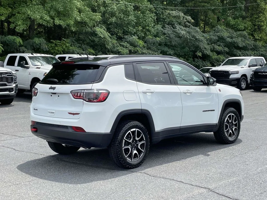 Certified Used 2025 White Jeep Trailhawk image 8