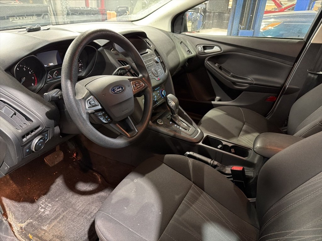 2017 FORD FOCUS - Image 4