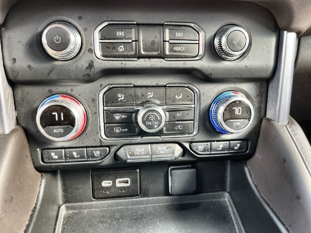 2024 GMC Yukon SLT - Photo 25