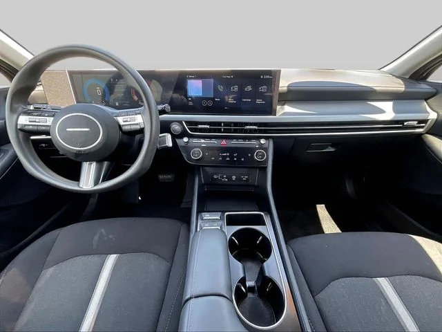 Used 2025 Blue Hyundai SEL image 9