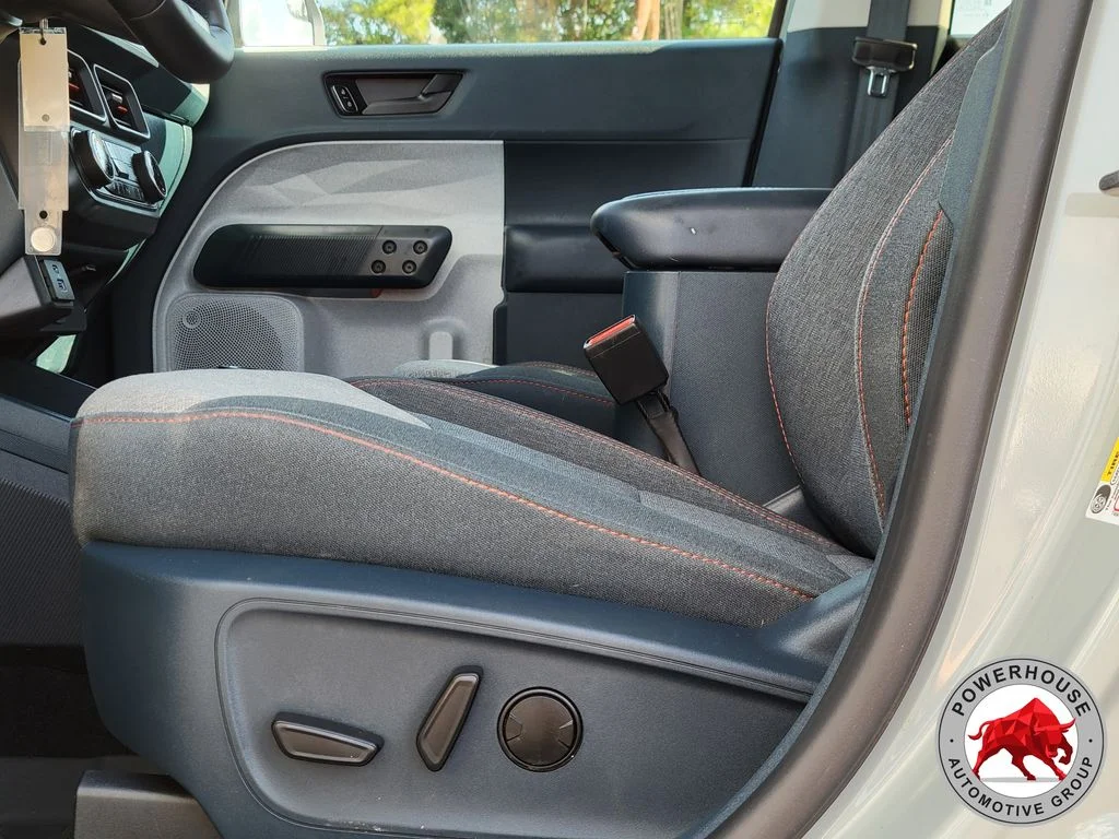 Used 2024 Green Ford XLT image 25