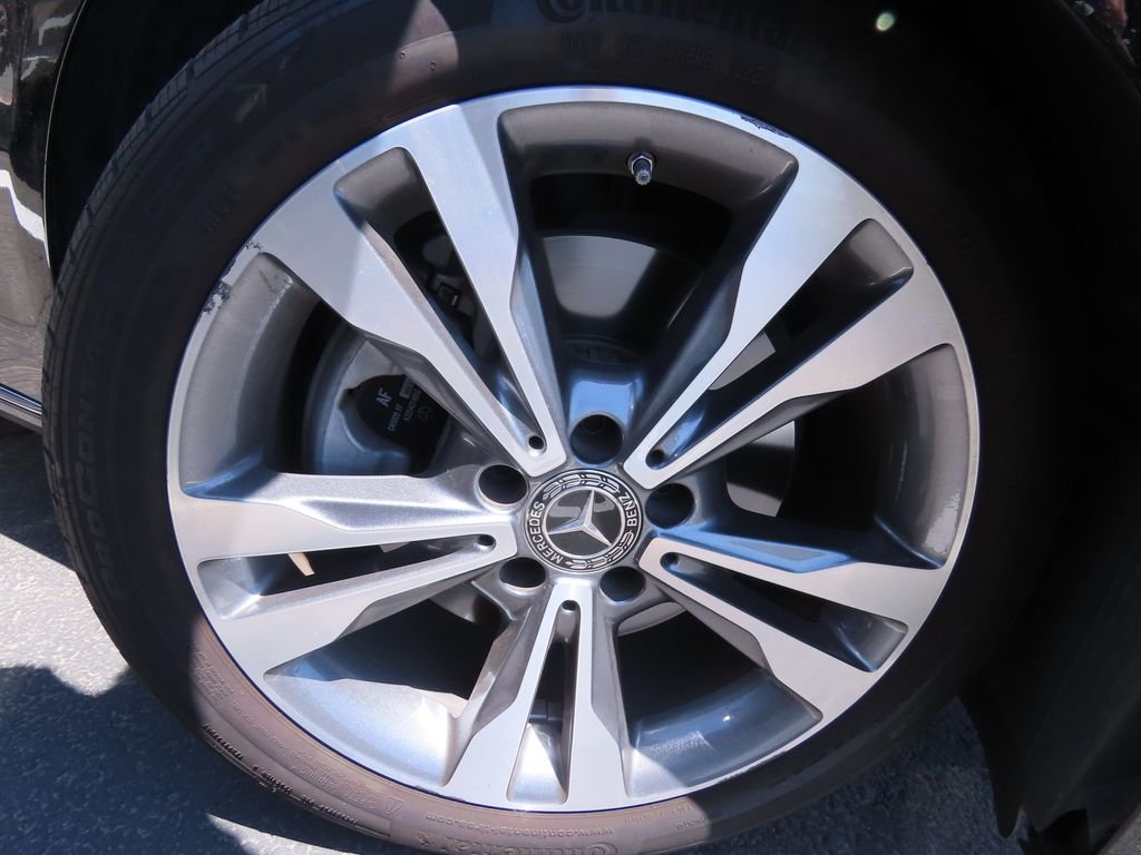 Used 2021 Black Mercedes-Benz C 300 image 18