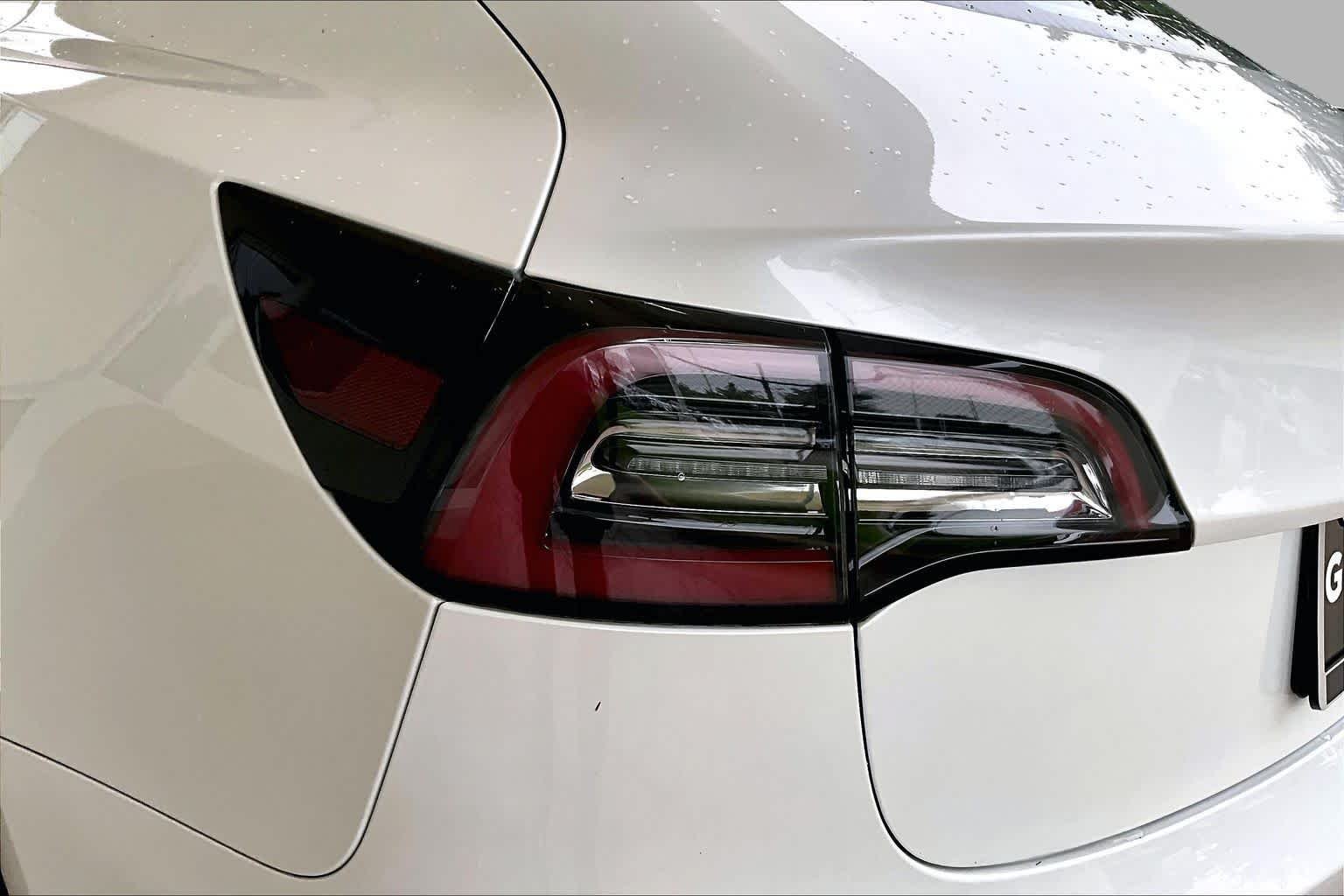 Used 2023 Pearl White Multi-Coat Tesla  image 25
