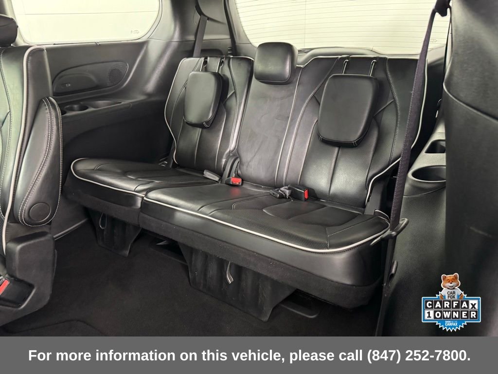 Used 2025 Diamond Black Crystal Pearlcoat Chrysler Limited image 24