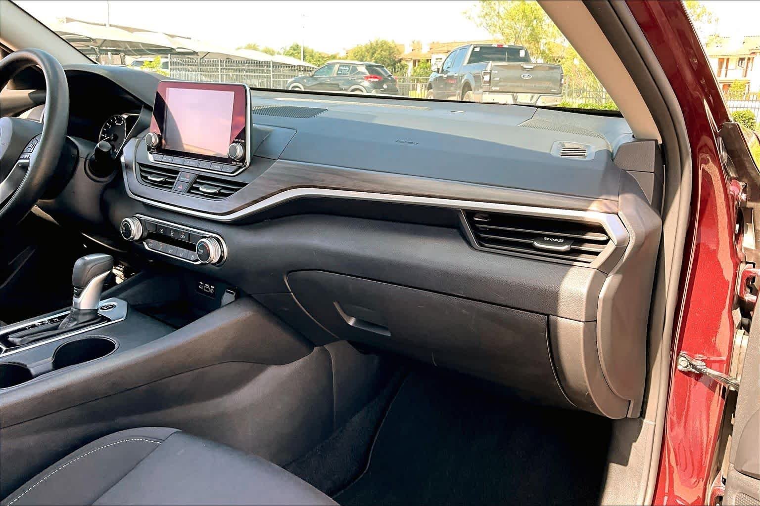 Certified Used 2025 Garnet Pearl Metallic Nissan SV image 19