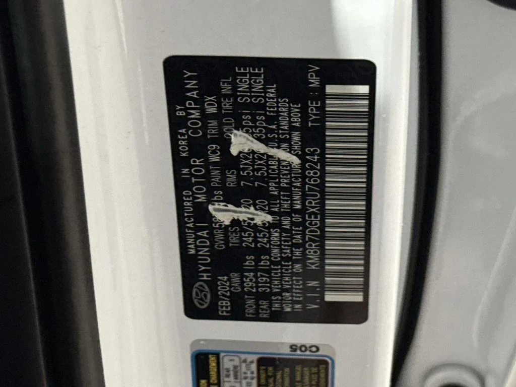 Used 2024 White Hyundai Calligraphy image 33