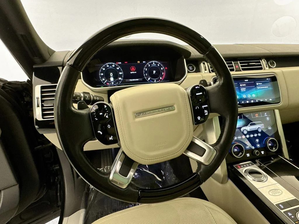 Used 2022 Black Land Rover Westminster image 11