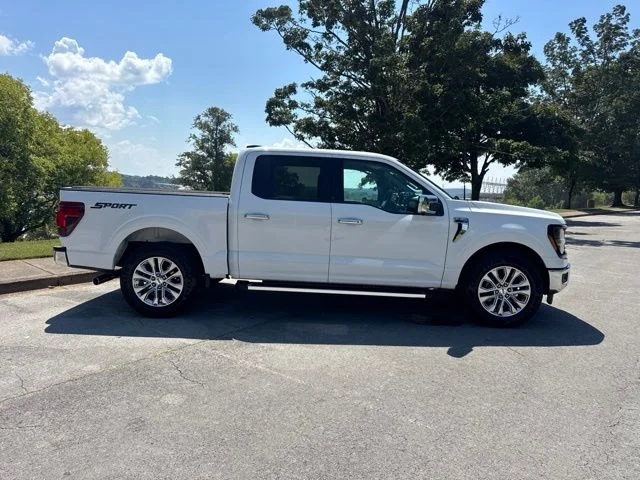 Used 2024 White Ford XLT image 8