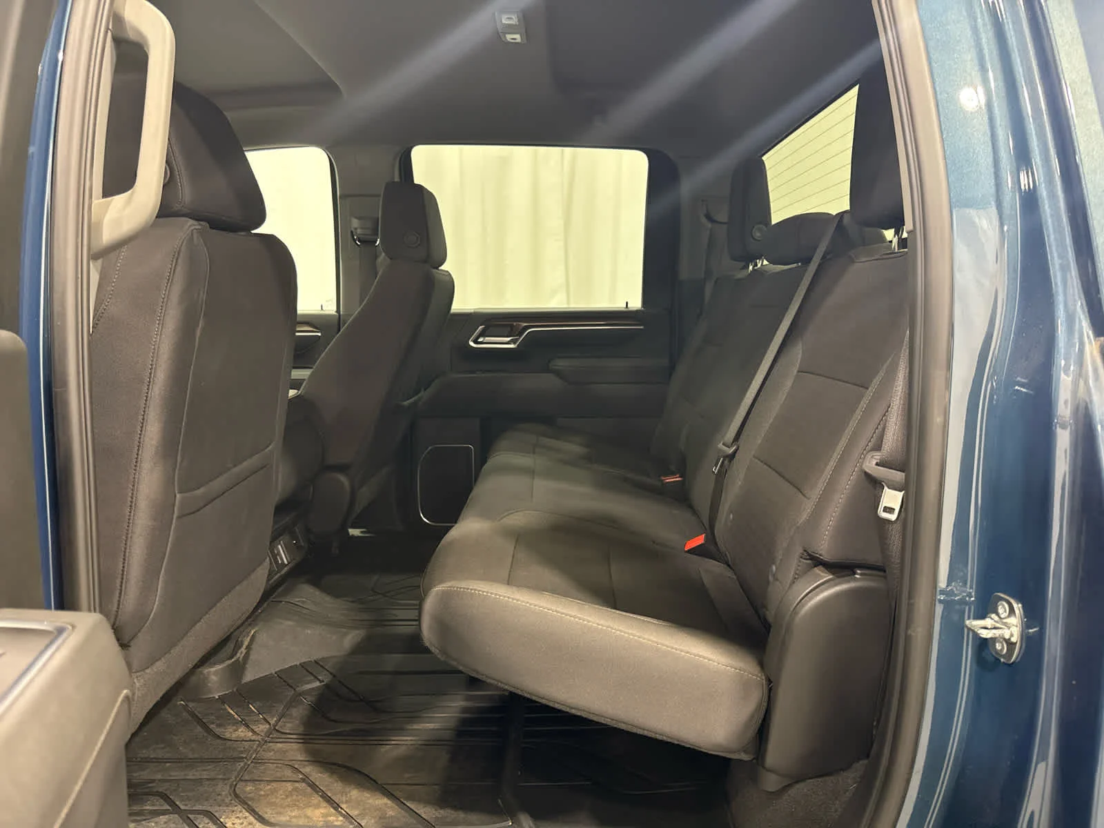 Used 2026 Lakeshore Blue Metallic Chevrolet LT image 13