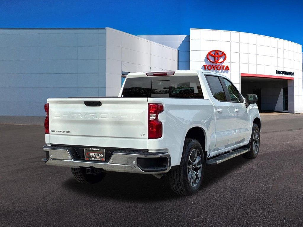 Used 2025 White Chevrolet LT image 10
