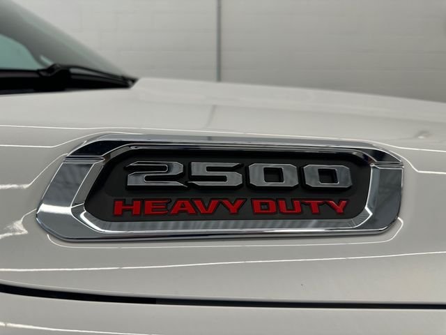New 2026 Bright White Clearcoat RAM Tradesman image 17