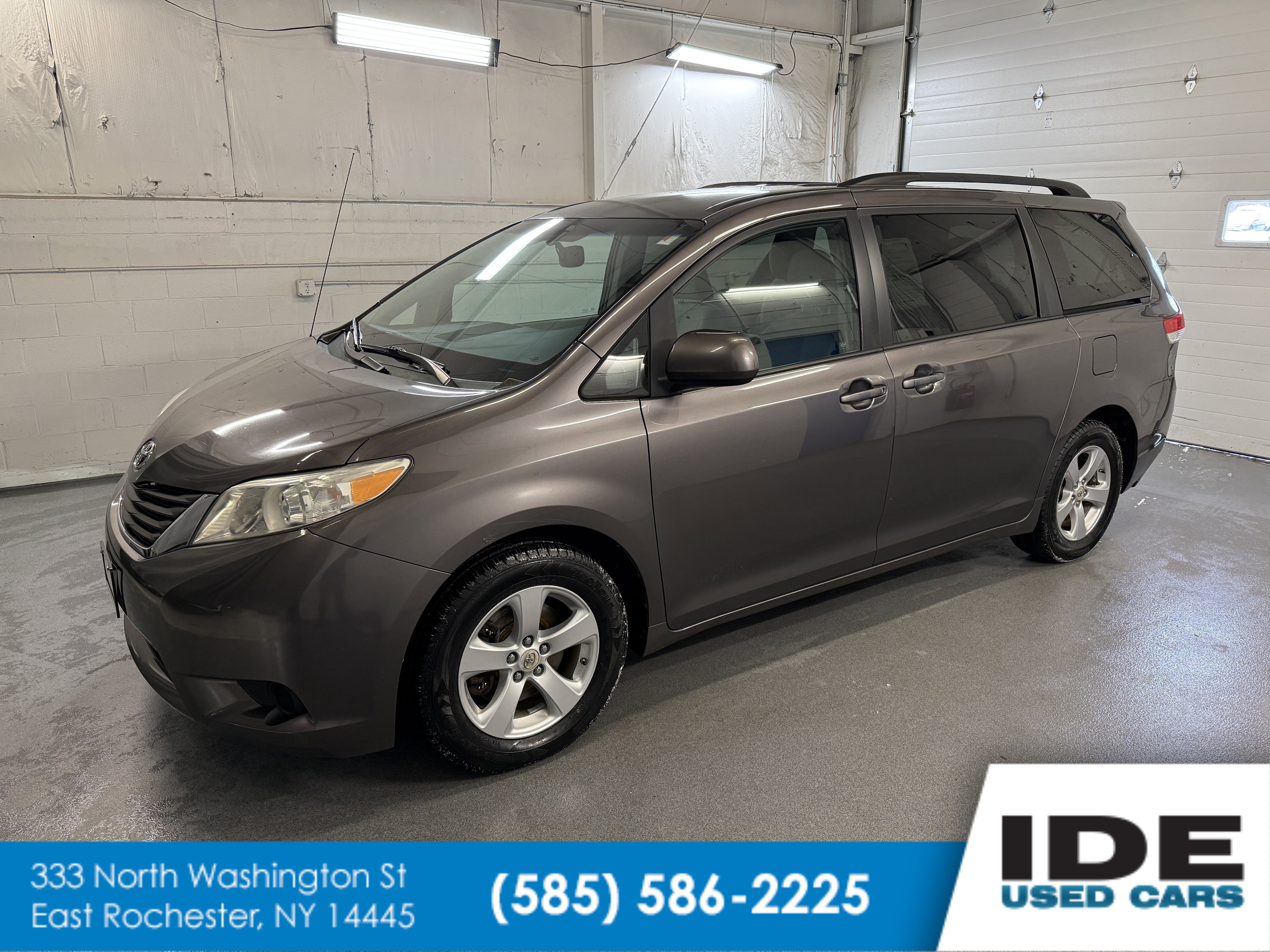 2012 Toyota Sienna LE