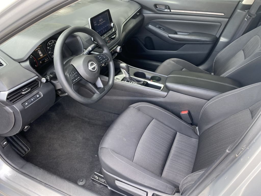 2025 Nissan Altima S - Photo 10