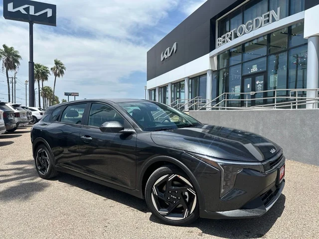 2026 Kia K4 EX