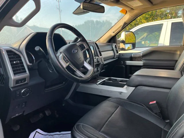 Used 2018 White Ford Lariat image 5
