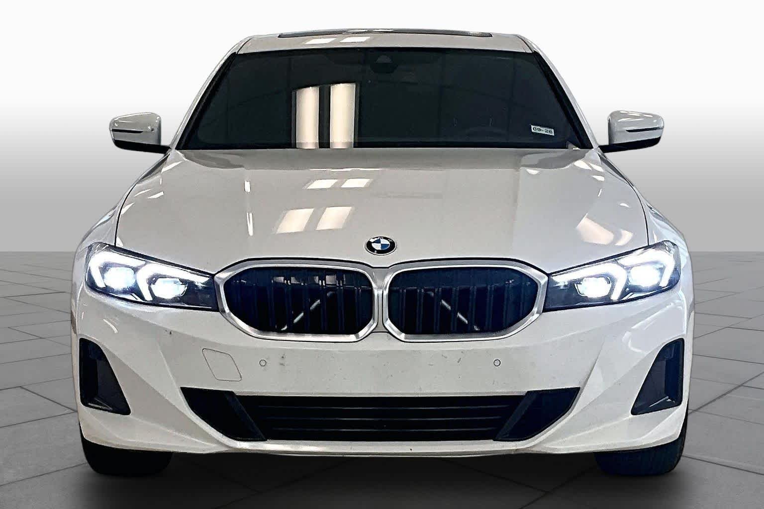 Used 2023 Alpine White BMW 330i image 3