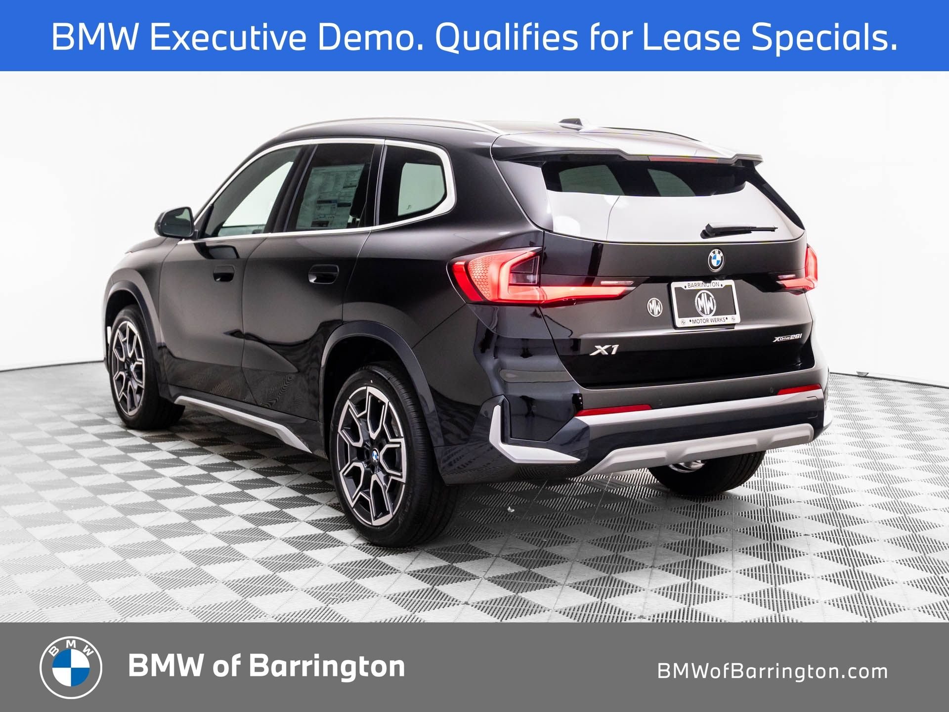 New 2026 Jet Black BMW xDrive28i image 3