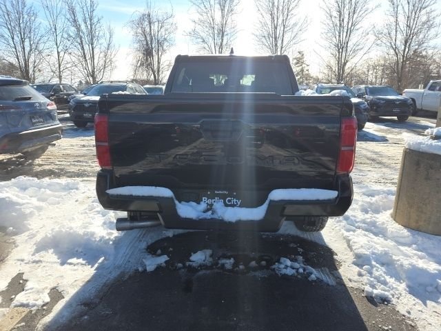 2026 Toyota Tacoma SR5 - Photo 6
