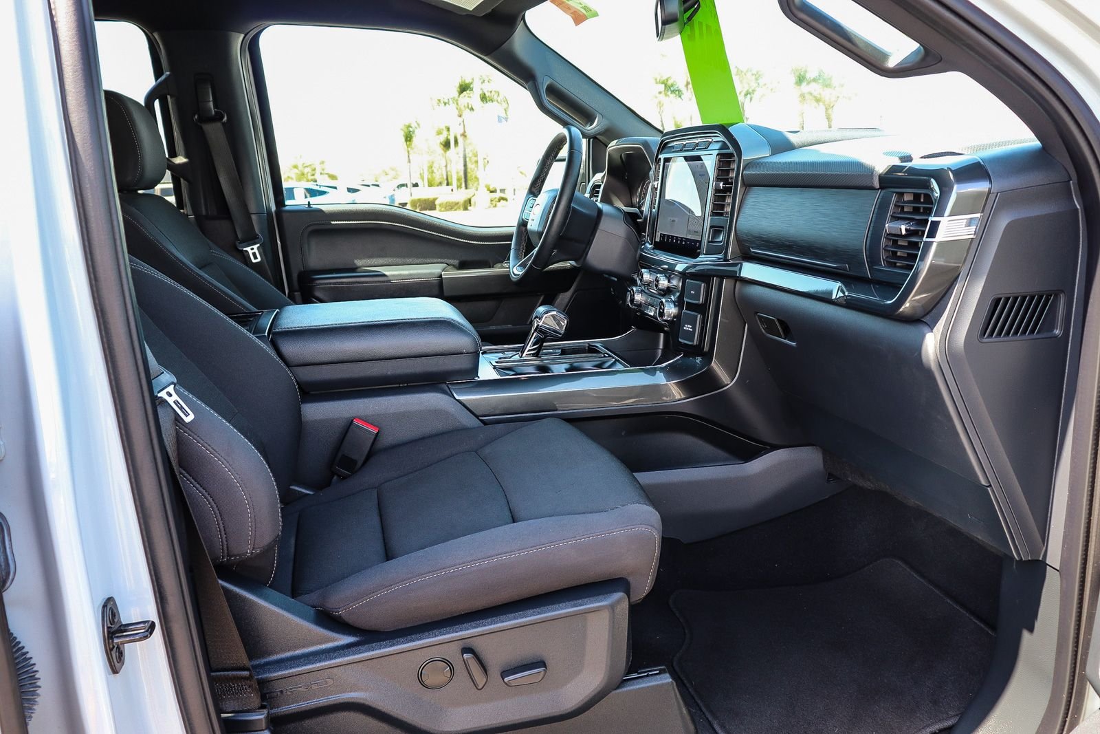 Certified Used 2023 Avalanche Ford XLT image 16